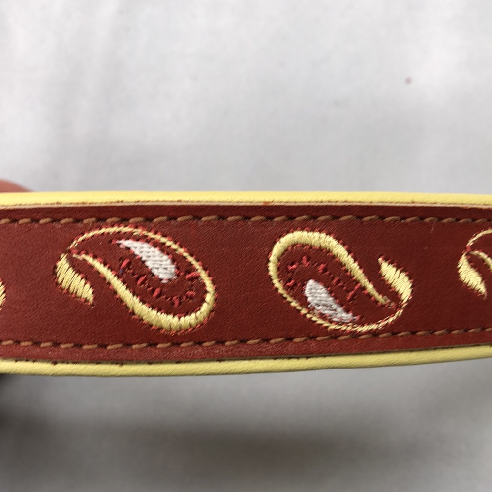 Vaquero Leather Ware adjustable martingale dog collar. - Picture 2 of 3